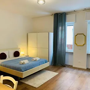 casa-geoross.hotelinveneto.com/
